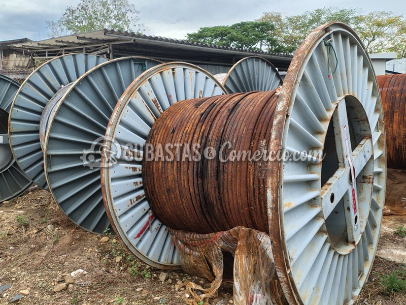 chatarra de cable de cobre en carretes 5.jpg